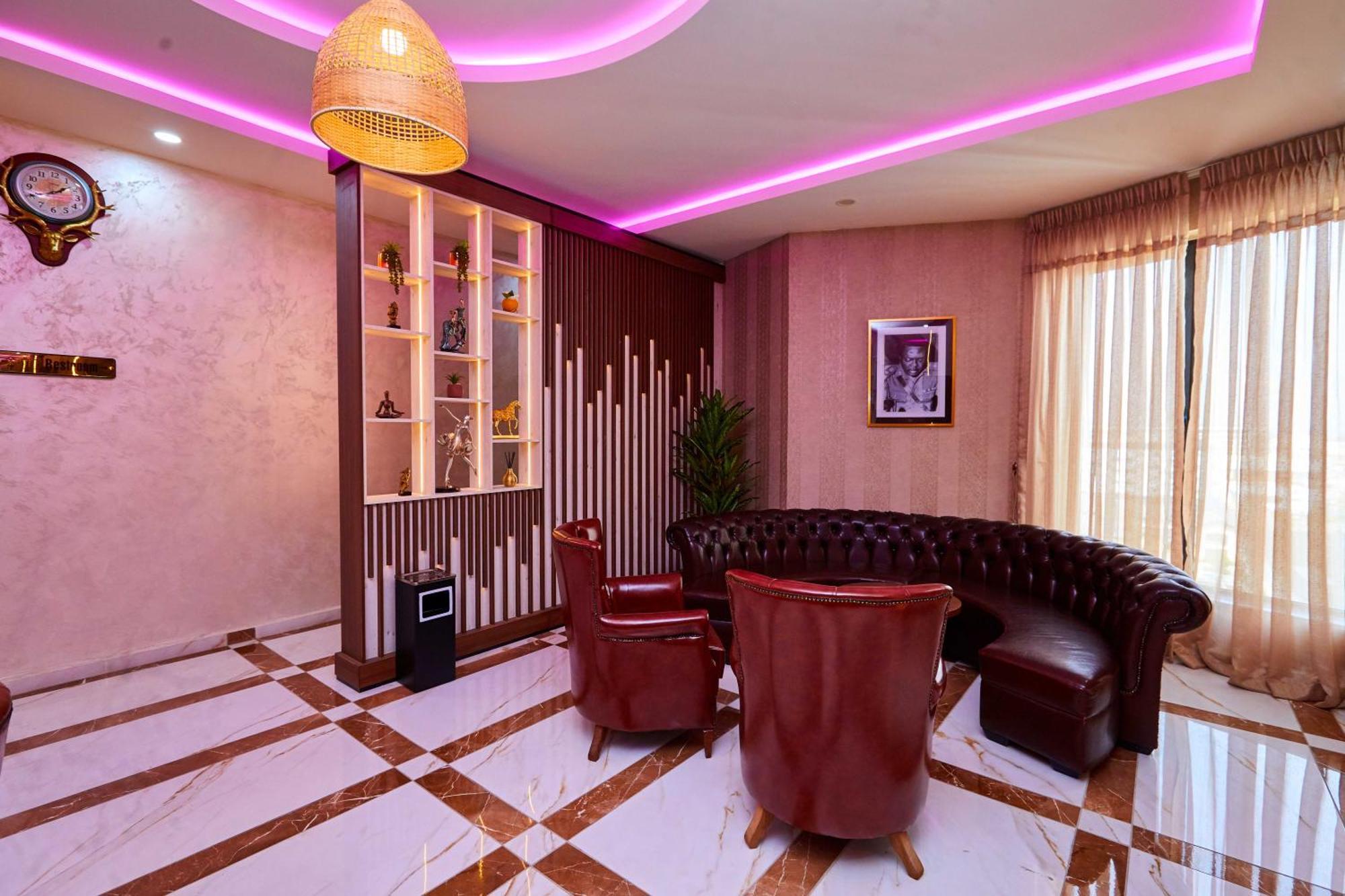 Vintano Hotel Lekki Extérieur photo