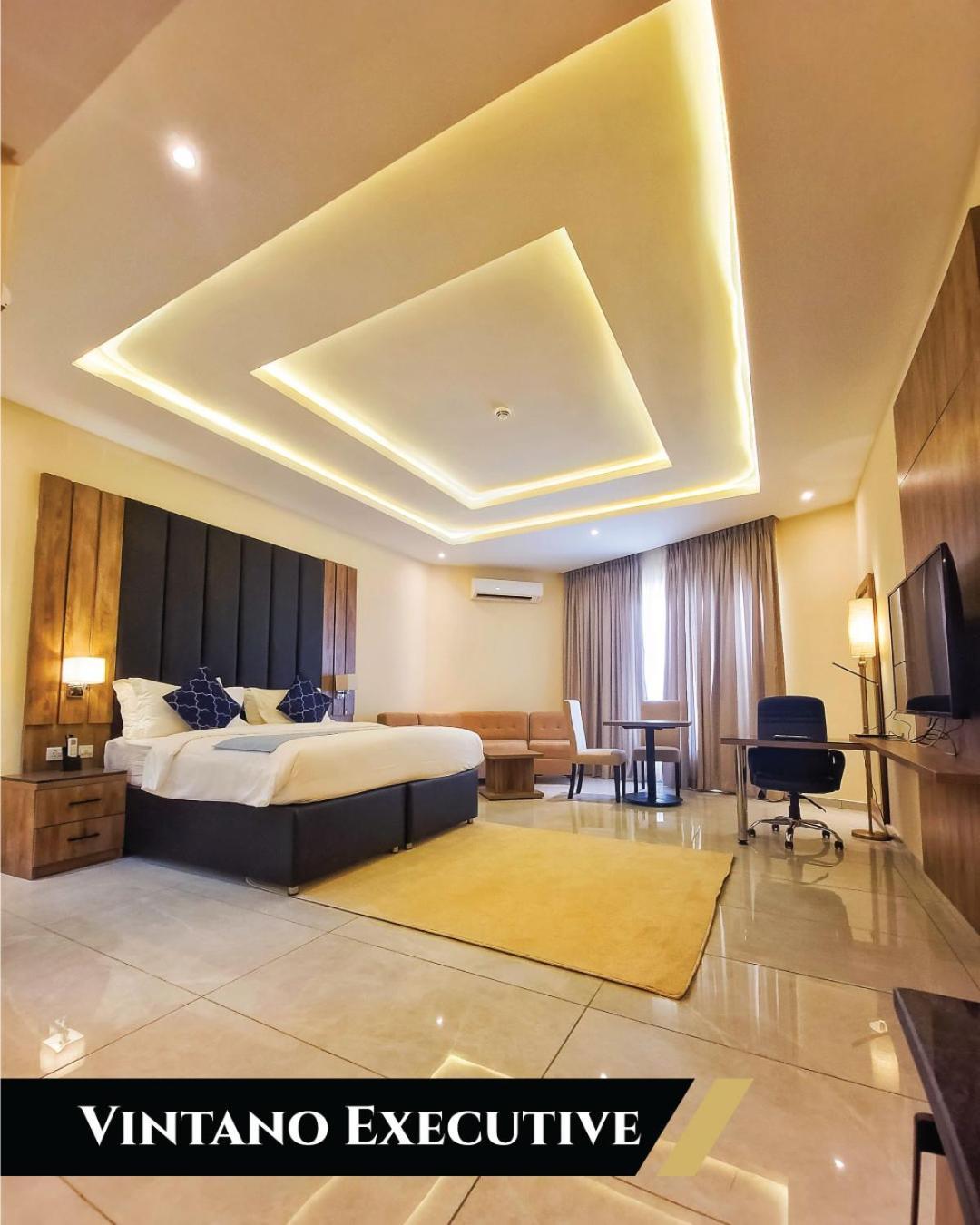 Vintano Hotel Lekki Extérieur photo